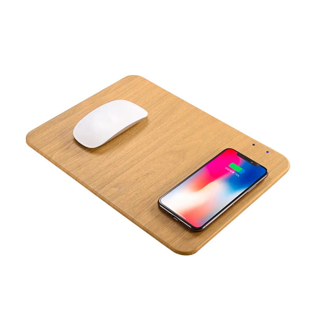 MousePad + cargador inalámbrico textura de madera.